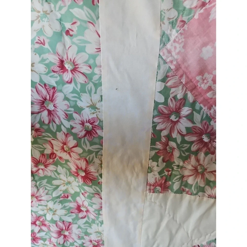Vintage handmade 65x82 inch Vintage Quilt 